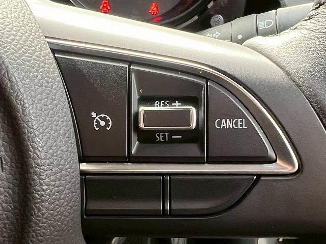 【クルーズコントロール】高速走行時に長距離ドライブの疲労を軽減してくれます。