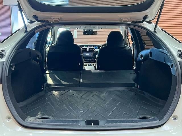 プリウス Ｓセーフティプラス　モデリスタエアロ　レーダークルーズコントロール　アドバンスドパーク　クリアランスソナー　ヘッドアップディスプレイ　スマートキー　プッシュスタート　オートマチックハイビーム　純正ナビ　バックカメラ（20枚目）