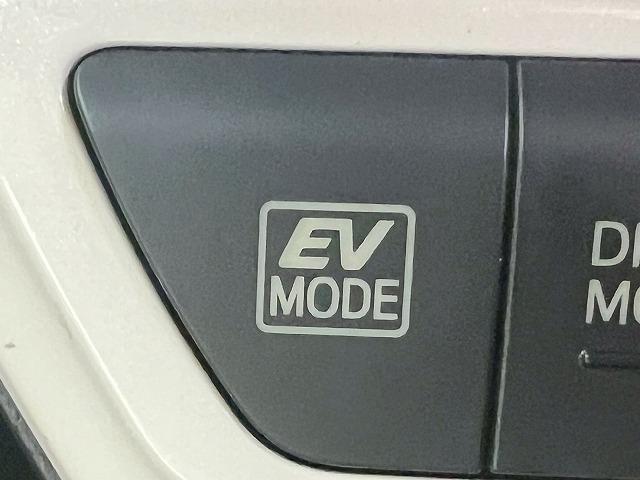 プリウス Ｓセーフティプラス　モデリスタエアロ　レーダークルーズコントロール　アドバンスドパーク　クリアランスソナー　ヘッドアップディスプレイ　スマートキー　プッシュスタート　オートマチックハイビーム　純正ナビ　バックカメラ（50枚目）