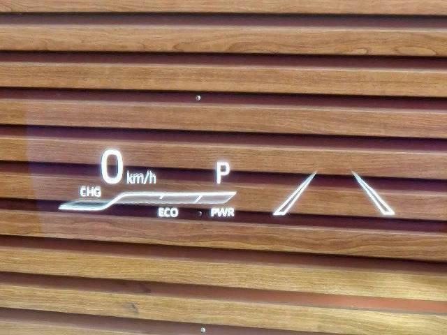 ヤリス ハイブリッドＺ　禁煙　全周囲カメラ　シートヒーター　ステアリングヒーター　追従クルーズコントロール　ＡＣ１００Ｖ　ブラインドスポットモニター　ヘッドアップディスプレイ　パーキングアシスト　オートマチックハイビーム（16枚目）