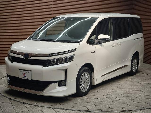 ヴォクシー ハイブリッドＶ　純正地デジナビ　バックカメラ　フリップダウンモニター　両側電動ドア　シートヒーター　クルーズコントロール　モデリスタエアロ　ＥＴＣ　ステアリングリモコン　オートエアコン　パワーウインドウ（31枚目）