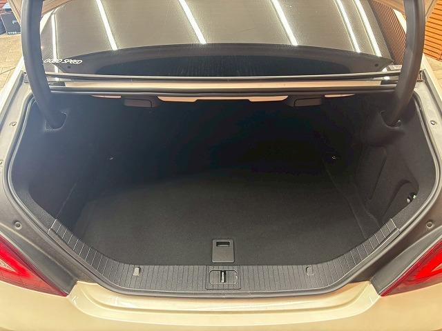 広々としたラゲッジルームは日常・レジャーに活躍する事間違いなし。いかがでしょうか。