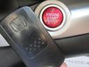車内へのアクセス楽々、今や必須アイテムの「スマートキー」には、キー複製防止「イモビライザー」まで備わっております。