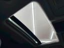 【サンルーフ】オプション設定の大型サンルーフを装備。車内も明るく開放的になり、人気のオプションです。また、買取査定にもプラスされますので乗り換え時にもセールスポイントになります!