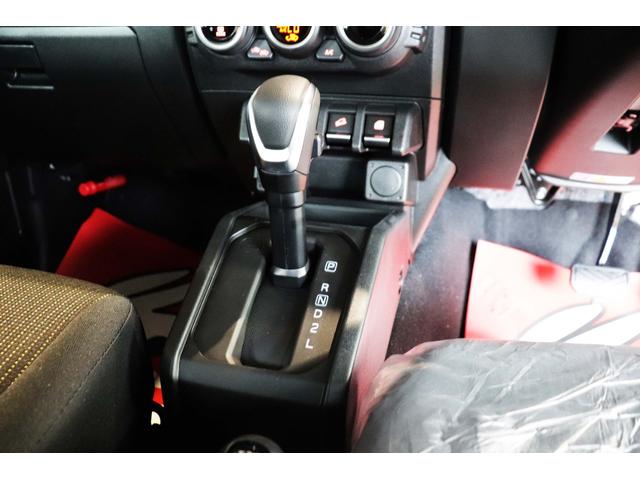 ジムニー ＸＣ　【登録未使用車】　セーフティサポート／ＬＥＤヘッドライト／革巻ステアリング／ステアリングスイッチ／シートヒーター／クリアランスソナー／クルーズコントロール／スマートキー／プッシュスタート／電格ミラー（34枚目）