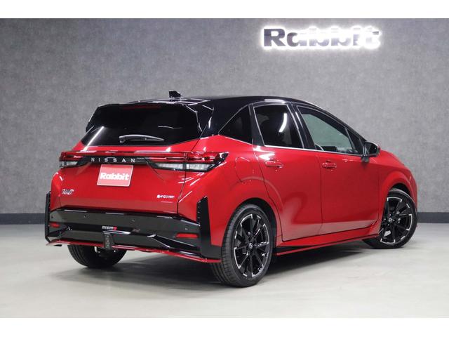 オーラ ニスモ　車検整備付／純正９インチナビＴＶ／プロパイロット／ＢＯＳＥサウンドシステム／全周囲カメラ／ワイヤレス充電／合皮コンビシート／ブラックルーフ／ステアリングヒーター／デジタルルームミラー／ＥＴＣ２．０（23枚目）
