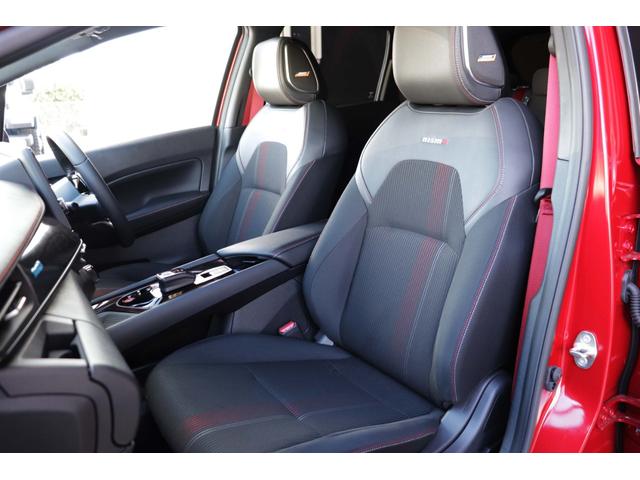 オーラ ニスモ　車検整備付／純正９インチナビＴＶ／プロパイロット／ＢＯＳＥサウンドシステム／全周囲カメラ／ワイヤレス充電／合皮コンビシート／ブラックルーフ／ステアリングヒーター／デジタルルームミラー／ＥＴＣ２．０（36枚目）
