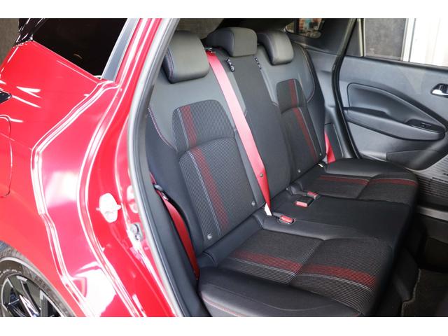 オーラ ニスモ　車検整備付／純正９インチナビＴＶ／プロパイロット／ＢＯＳＥサウンドシステム／全周囲カメラ／ワイヤレス充電／合皮コンビシート／ブラックルーフ／ステアリングヒーター／デジタルルームミラー／ＥＴＣ２．０（37枚目）