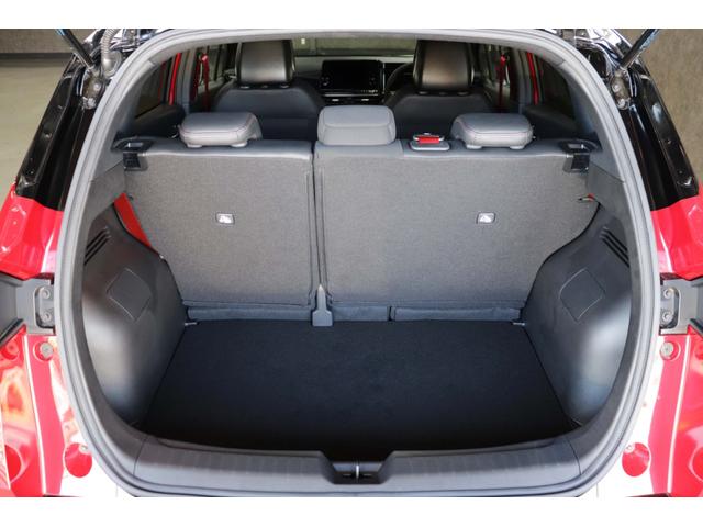オーラ ニスモ　車検整備付／純正９インチナビＴＶ／プロパイロット／ＢＯＳＥサウンドシステム／全周囲カメラ／ワイヤレス充電／合皮コンビシート／ブラックルーフ／ステアリングヒーター／デジタルルームミラー／ＥＴＣ２．０（39枚目）