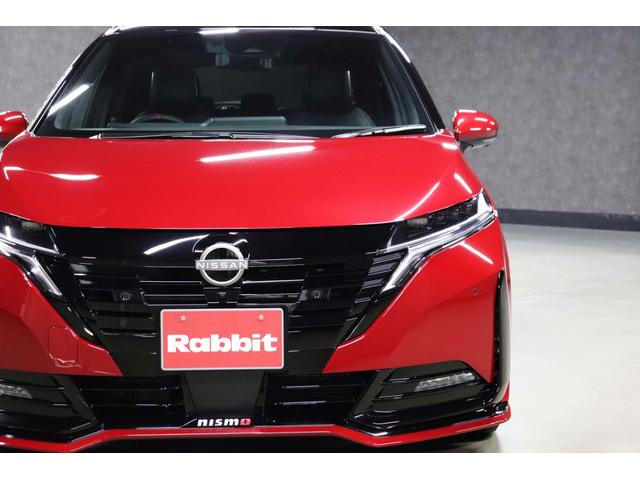 オーラ ニスモ　車検整備付／純正９インチナビＴＶ／プロパイロット／ＢＯＳＥサウンドシステム／全周囲カメラ／ワイヤレス充電／合皮コンビシート／ブラックルーフ／ステアリングヒーター／デジタルルームミラー／ＥＴＣ２．０（44枚目）