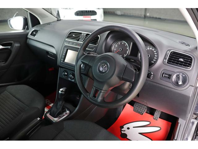 ポロ TSIコンフォートライン 禁煙車 修復歴無 ターボ/MTモード付き 純正SDナビ フルセグTV Bluetooth/USB/ミュージックプレイヤー接続 ETC キーレスエントリー ABS ESC(25枚目)
