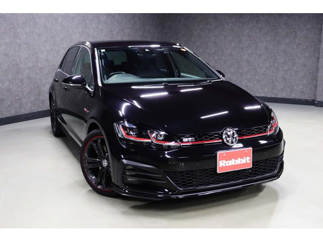 ゴルフＧＴＩ ダイナミック　ディスカバープロナビ／９．２型地デジＴＶ／大型デジタルメーター／専用１８ＡＷ／レッドブレーキキャリパー／アダプティブシャシーＣ／ＰＤＣ（前後）／ＡＣＣ／チェック柄シート／ＬＥＤヘッド／ＤＣＬ／ＥＴＣ（3枚目）