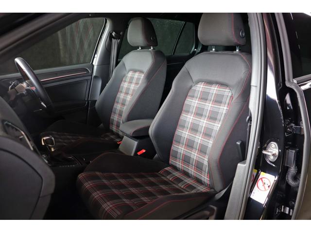 ゴルフＧＴＩ ダイナミック　ディスカバープロナビ／９．２型地デジＴＶ／大型デジタルメーター／専用１８ＡＷ／レッドブレーキキャリパー／アダプティブシャシーＣ／ＰＤＣ（前後）／ＡＣＣ／チェック柄シート／ＬＥＤヘッド／ＤＣＬ／ＥＴＣ（35枚目）