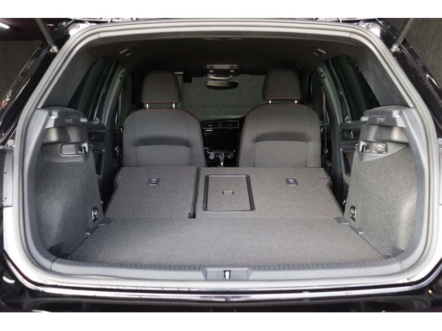ゴルフＧＴＩ ダイナミック　ディスカバープロナビ／９．２型地デジＴＶ／大型デジタルメーター／専用１８ＡＷ／レッドブレーキキャリパー／アダプティブシャシーＣ／ＰＤＣ（前後）／ＡＣＣ／チェック柄シート／ＬＥＤヘッド／ＤＣＬ／ＥＴＣ（42枚目）