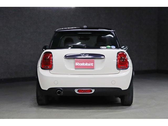 ＭＩＮＩ ワン　１オーナー／クールパッケージ／ナビゲーションパッケージ／禁煙／ＥＴＣ／チェッカーフラッグ柄ドアミラーカバー／８．８インチディスプレイナビ／ドライブレコーダー／スペアキー／ＵＳＢ接続／Ｂｌｕｅｔｏｏｔｈ（19枚目）