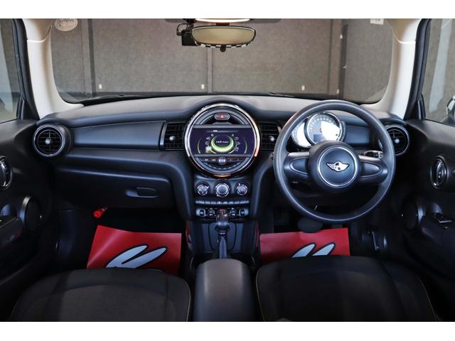 ＭＩＮＩ ワン　１オーナー／クールパッケージ／ナビゲーションパッケージ／禁煙／ＥＴＣ／チェッカーフラッグ柄ドアミラーカバー／８．８インチディスプレイナビ／ドライブレコーダー／スペアキー／ＵＳＢ接続／Ｂｌｕｅｔｏｏｔｈ（24枚目）