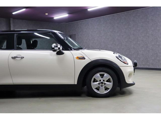 ＭＩＮＩ ワン　１オーナー／クールパッケージ／ナビゲーションパッケージ／禁煙／ＥＴＣ／チェッカーフラッグ柄ドアミラーカバー／８．８インチディスプレイナビ／ドライブレコーダー／スペアキー／ＵＳＢ接続／Ｂｌｕｅｔｏｏｔｈ（40枚目）
