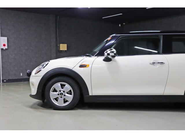 ＭＩＮＩ ワン　１オーナー／クールパッケージ／ナビゲーションパッケージ／禁煙／ＥＴＣ／チェッカーフラッグ柄ドアミラーカバー／８．８インチディスプレイナビ／ドライブレコーダー／スペアキー／ＵＳＢ接続／Ｂｌｕｅｔｏｏｔｈ（41枚目）