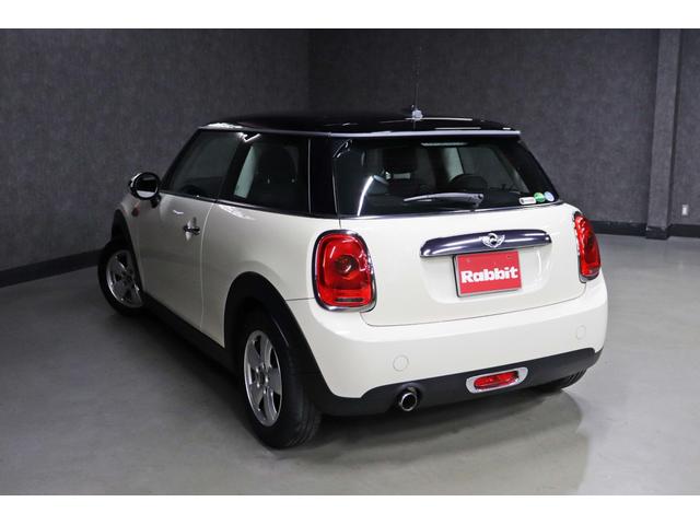 ＭＩＮＩ ワン　１オーナー／クールパッケージ／ナビゲーションパッケージ／禁煙／ＥＴＣ／チェッカーフラッグ柄ドアミラーカバー／８．８インチディスプレイナビ／ドライブレコーダー／スペアキー／ＵＳＢ接続／Ｂｌｕｅｔｏｏｔｈ（43枚目）