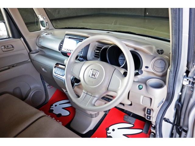 N-BOX G 1オーナー/スマートキー/プッシュスタート/ETC/アイドリングストップ/ベージュシート/オートエアコン/純正CDオーディオ/ABS/SRSエアバッグ(運転席・助手席)/横滑り防止装置/電動格納ミラー(26枚目)