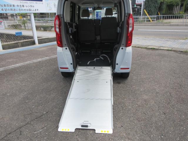 Ｎ－ＢＯＸ Ｌ・スロープ　車椅子仕様車４人乗り　両側パワースライドドア（10枚目）