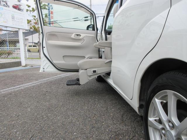 ムーヴ 　助手席電動リフトＵＰシート　純正ナビＴＶバックモニター（5枚目）