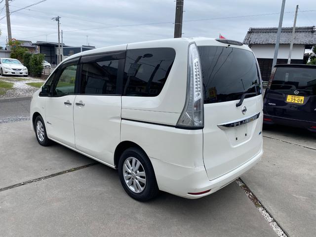 セレナ ２０Ｘ　Ｓ－ハイブリッド　ハイブリッド車　パワースライドドア　左　ｐｕｓｈ　スタート　ＨＤＤ　ナビ　ＴＶスマートキ（4枚目）