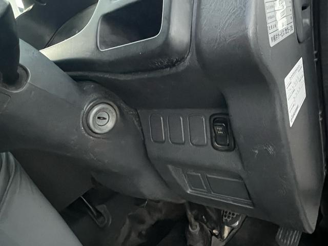 ハイゼットトラック スペシャル　切り替え４ＷＤ　エアコン　パワステ　タイミングベルト交換渡し（6枚目）