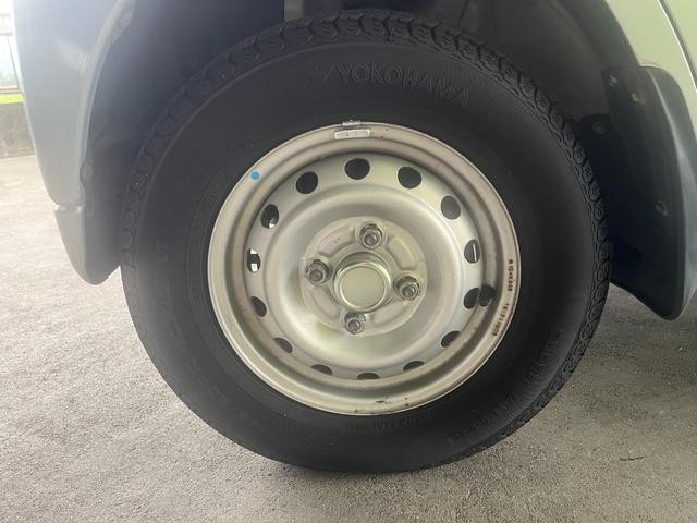 クリッパーバン DX 4WD 5速マニュアル車 エアコン パワステ ライトレベライザー エアバッグ フロアマット ドアバイザー 純正ラジオ(39枚目)