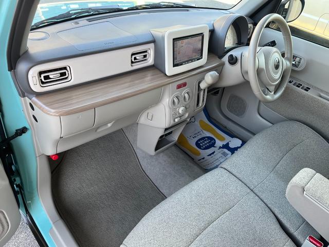 アルトラパン Ｓ　レーダーブレーキサポート　４ＷＤ　ＨＩＤヘッドランプ　フロント左右シートヒーター　社外ナビＴＶ　バックカメラ　スマートキー　プッシュスタート　電格ミラー　レザーステアリング　ホワイトルーフ（19枚目）