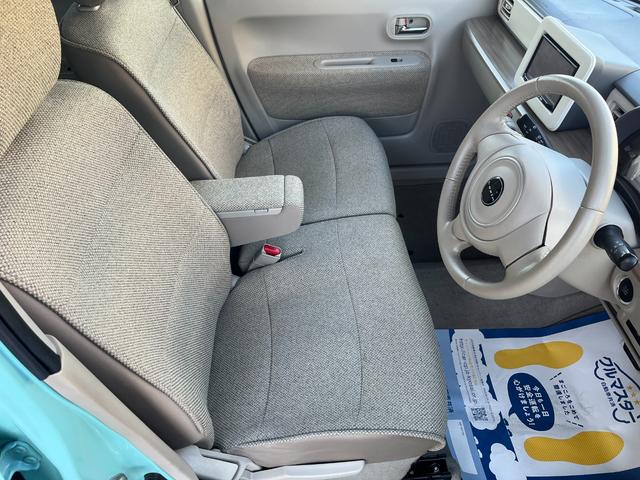 アルトラパン Ｓ　レーダーブレーキサポート　４ＷＤ　ＨＩＤヘッドランプ　フロント左右シートヒーター　社外ナビＴＶ　バックカメラ　スマートキー　プッシュスタート　電格ミラー　レザーステアリング　ホワイトルーフ（22枚目）