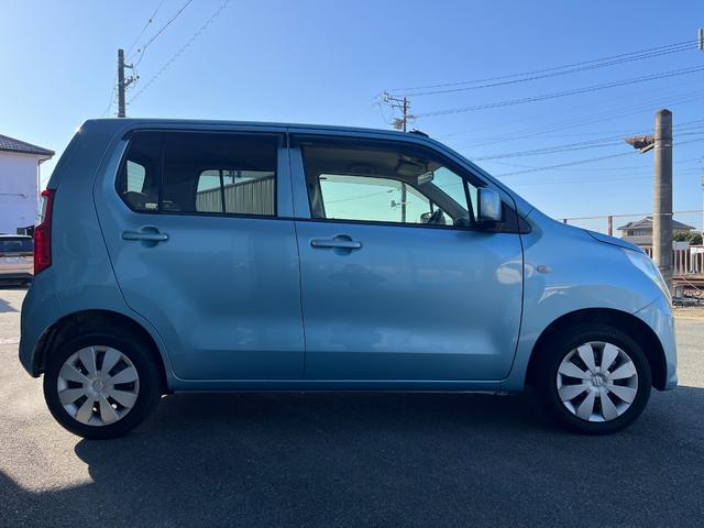 ワゴンＲ ＦＸ　キーレス　純正オーディオ　フロアマット　ドアバイザー　ライトレベライザー　ＥＴＣ　電格ミラー（7枚目）