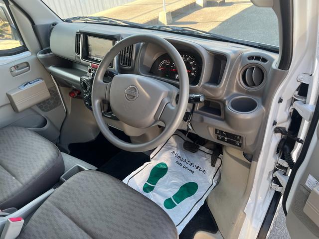 NV100クリッパーバン DX セーフティパッケージ インテリジェントエマージェンシーブレーキ キーレス 社外ナビTV バックカメラ ETC ハイルーフ プライバシーガラス 社外フロントパワーウインドウ ドライブレコーダー(19枚目)