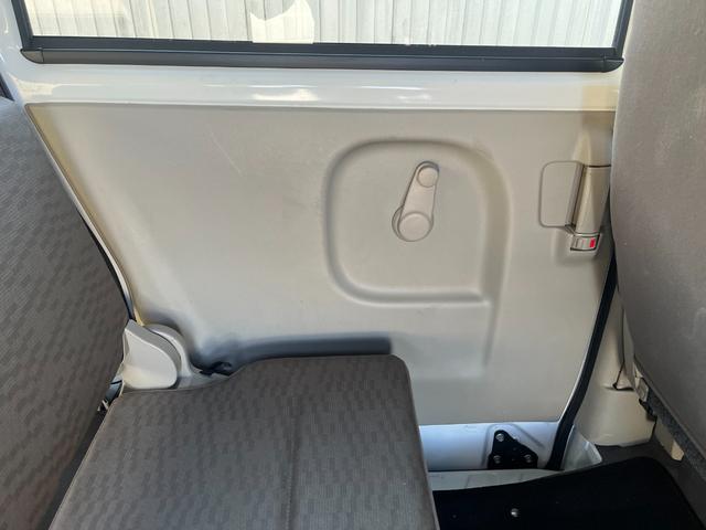 NV100クリッパーバン DX セーフティパッケージ インテリジェントエマージェンシーブレーキ キーレス 社外ナビTV バックカメラ ETC ハイルーフ プライバシーガラス 社外フロントパワーウインドウ ドライブレコーダー(40枚目)