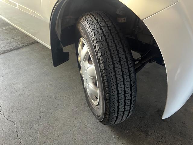 NV100クリッパーバン DX セーフティパッケージ インテリジェントエマージェンシーブレーキ キーレス 社外ナビTV バックカメラ ETC ハイルーフ プライバシーガラス 社外フロントパワーウインドウ ドライブレコーダー(41枚目)