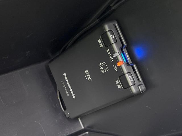 X パナソニックナビ Bluetooth再生 フルセグTV スマートキー 電動スライドドア アイドリングストップ 電動格納ミラー プライバシーガラス シートリフター オートライト(4枚目)