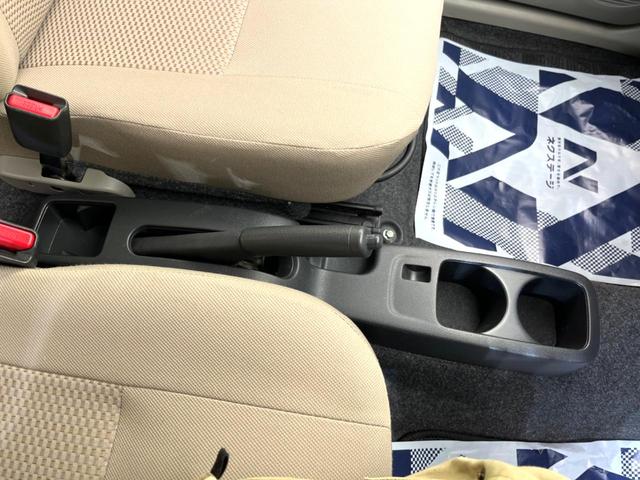 L 禁煙車 CD再生 アイドリングストップ アイボリーインテリア プライバシーガラス 盗難防止装置 ヘッドライトレベライザー(27枚目)