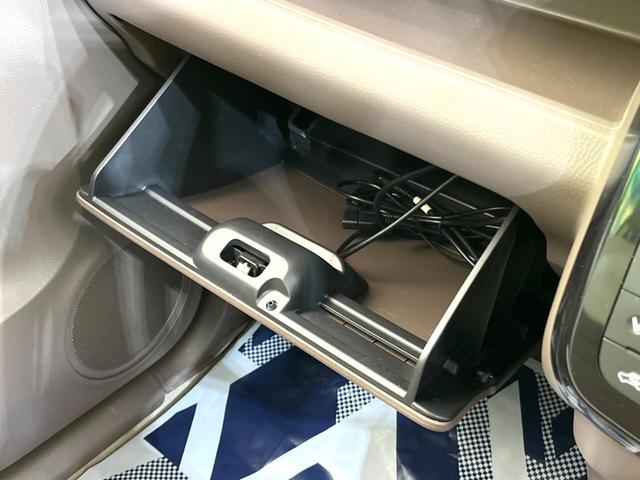 ドルチェX SDナビ 禁煙車 フルセグTV HIDヘッドライト スマートキー オートライト オートエアコン フォグランプ DVD再生 盗難防止装置 プライバシーガラス アイドリングストップ シートリフター(26枚目)