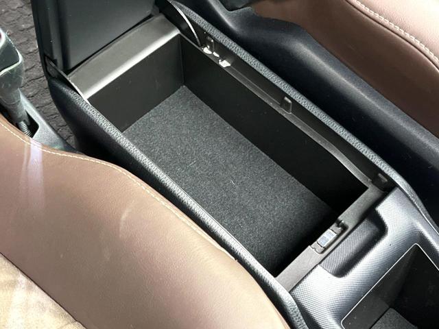 ハイブリッドGi プレミアムパッケージ トヨタセーフティセンス 禁煙車 純正10型SDナビ 両側電動スライドドア ETC バックカメラ フルセグTV Bluetooth接続 前席シートヒーター ハーフレザーシート LEDヘッドライト(50枚目)
