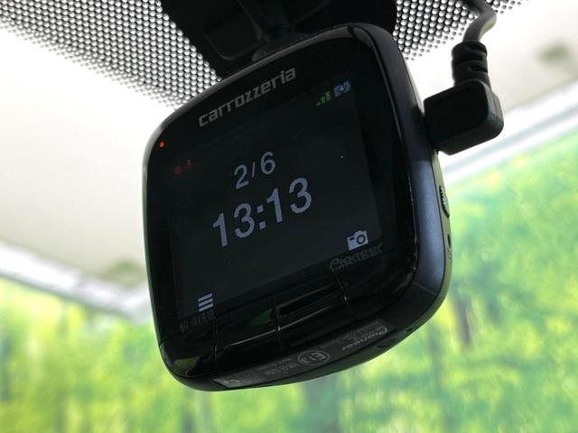 13-スカイアクティブ 純正SDナビ 禁煙車 フルセグTV Bluetooth接続 ドライブレコーダー ETC スマートキー LEDヘッドライト 革巻きステアリング アイドリングストップ プライバシーガラス 盗難防止装置(4枚目)