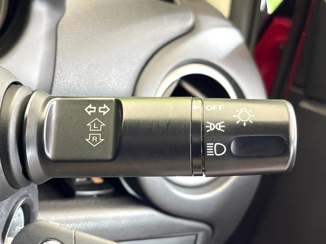 13-スカイアクティブ 純正SDナビ 禁煙車 フルセグTV Bluetooth接続 ドライブレコーダー ETC スマートキー LEDヘッドライト 革巻きステアリング アイドリングストップ プライバシーガラス 盗難防止装置(25枚目)