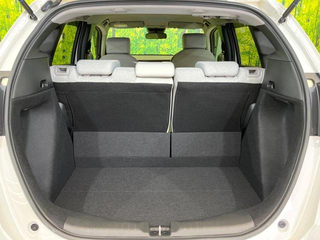 ホーム ホンダセンシング 禁煙車 アダプティブレーダークルーズコントロール ETC LEDヘッドライト スマートキー オートライト オートエアコン ステアリングスイッチ 盗難防止装置 プライバシーガラス(32枚目)