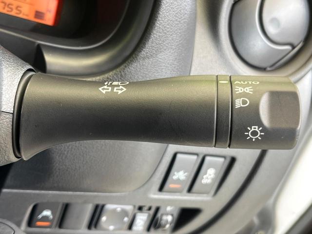 マーチ Ｓ　純正ナビ　バックカメラ　衝突被害軽減装置　禁煙車　クリアランスソナー　オートライト　Ｂｌｕｅｔｏｏｔｈ　オートマチックハイビーム　横滑り防止装置　盗難防止システム（21枚目）