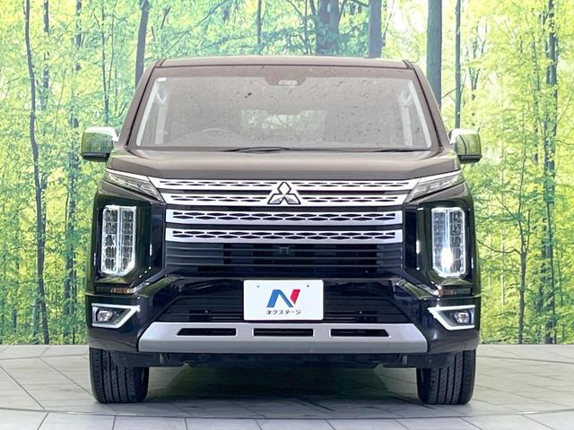 デリカＤ：５ Ｐ　４ＷＤ　両側電動ドア　衝突被害軽減システム　レーダークルーズ　禁煙車　電動リアゲート　パワーシート　スマートキー　ＬＥＤヘッド　オートハイビーム　車線逸脱警報　オートライト　デュアルエアコン（15枚目）