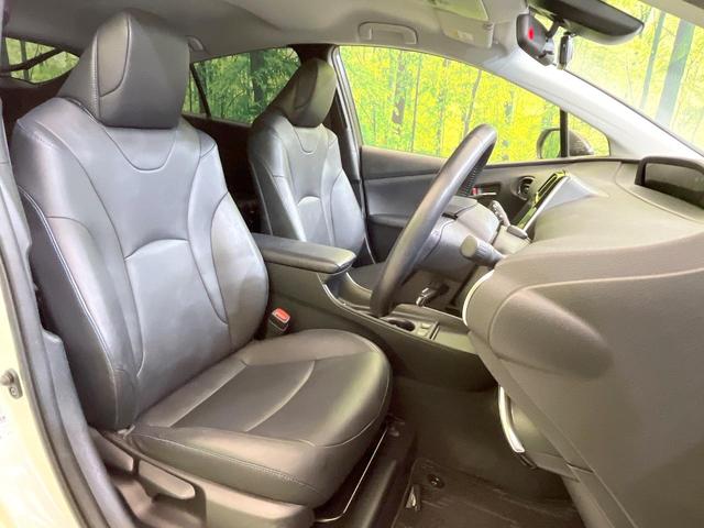 プリウス Ｓツーリングセレクション　純正９型ナビ　トヨタセーフティセンス　禁煙車　前席シートヒーター　レーダークルーズ　バックカメラ　ドラレコ　ビルドインＥＴＣ　スマートキー　ＬＥＤヘッド／フォグ　合皮シート　オートハイビーム（8枚目）
