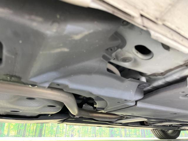 プリウス Ｓツーリングセレクション　純正９型ナビ　トヨタセーフティセンス　禁煙車　前席シートヒーター　レーダークルーズ　バックカメラ　ドラレコ　ビルドインＥＴＣ　スマートキー　ＬＥＤヘッド／フォグ　合皮シート　オートハイビーム（22枚目）