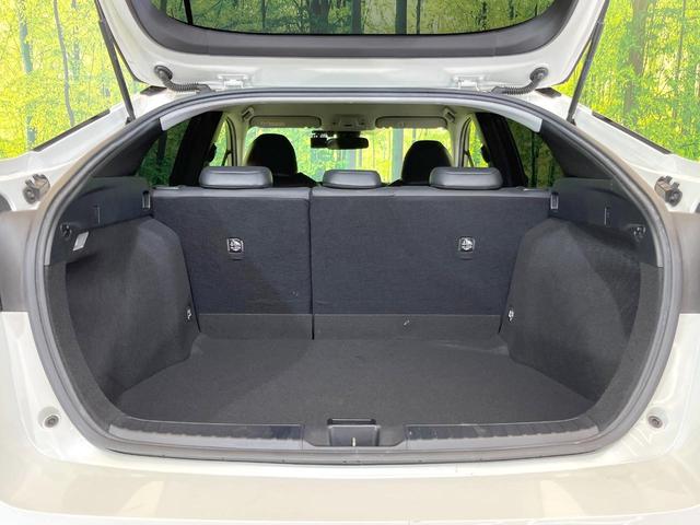 プリウス Ｓツーリングセレクション　純正９型ナビ　トヨタセーフティセンス　禁煙車　前席シートヒーター　レーダークルーズ　バックカメラ　ドラレコ　ビルドインＥＴＣ　スマートキー　ＬＥＤヘッド／フォグ　合皮シート　オートハイビーム（32枚目）