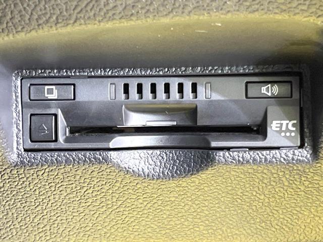 プリウス Ｓツーリングセレクション　純正９型ナビ　トヨタセーフティセンス　禁煙車　前席シートヒーター　レーダークルーズ　バックカメラ　ドラレコ　ビルドインＥＴＣ　スマートキー　ＬＥＤヘッド／フォグ　合皮シート　オートハイビーム（42枚目）