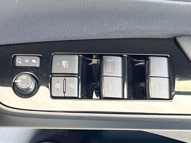 プリウス Ｓツーリングセレクション　純正９型ナビ　トヨタセーフティセンス　禁煙車　前席シートヒーター　レーダークルーズ　バックカメラ　ドラレコ　ビルドインＥＴＣ　スマートキー　ＬＥＤヘッド／フォグ　合皮シート　オートハイビーム（47枚目）