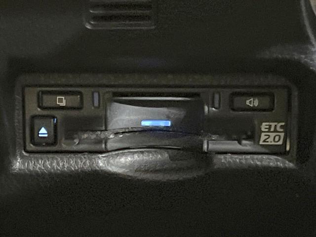 ヴォクシー ハイブリッドS-Z 14型後席モニター 10.5型純正ナビ 両側電動ドア 全周囲カメラ 電動リアゲート 後席オットマン 自働駐車 ETC レーダークルコン 衝突軽減 シートヒーター オートハイビーム LEDヘッドライト(27枚目)